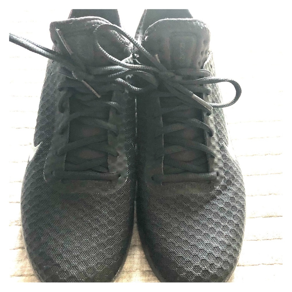 Men’s Nike AirMax Running Shoe
